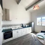 Apartment Le Spacieux - Royan, Wifi & Balcon *