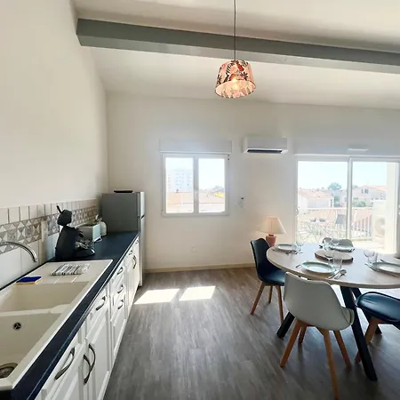 Appartement Le Spacieux - Royan, Wifi&balcon *