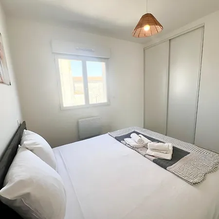 Le Spacieux - Royan, Wifi & Balcon Apartman