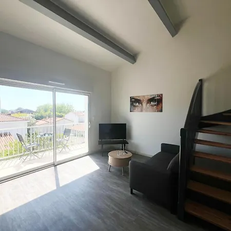 Le Spacieux - Royan, Wifi&balcon Appartement