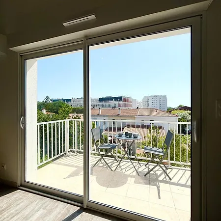 Le Spacieux - Royan, Wifi&balcon Appartement *