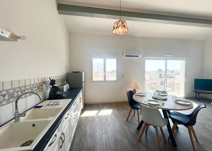 Appartement Le Spacieux - Royan, Wifi&balcon *