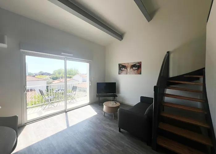 Le Spacieux - Royan, Wifi&balcon Appartement