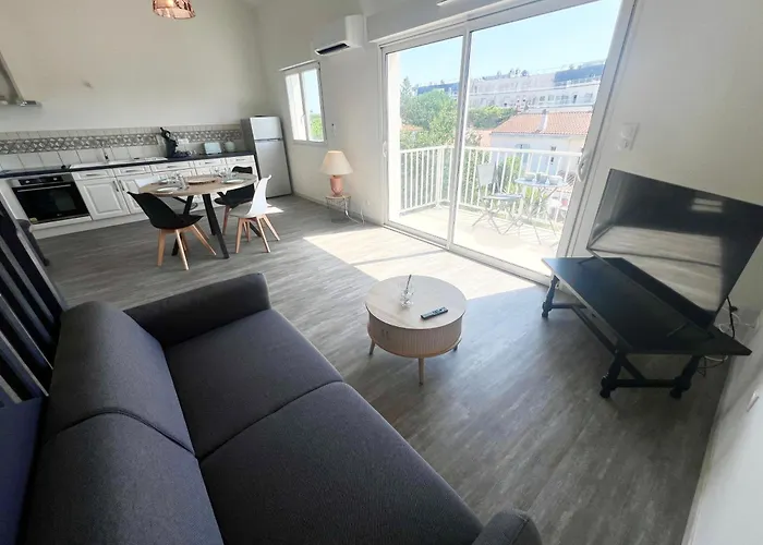 Le Spacieux - Royan, Wifi & Balcon *